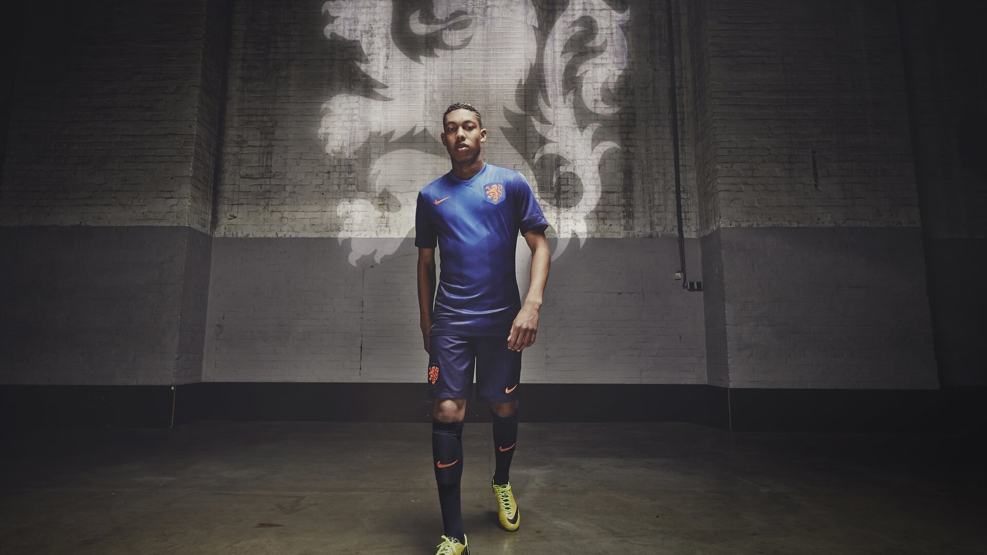 场外狂欢：车迷盛会与文化展演